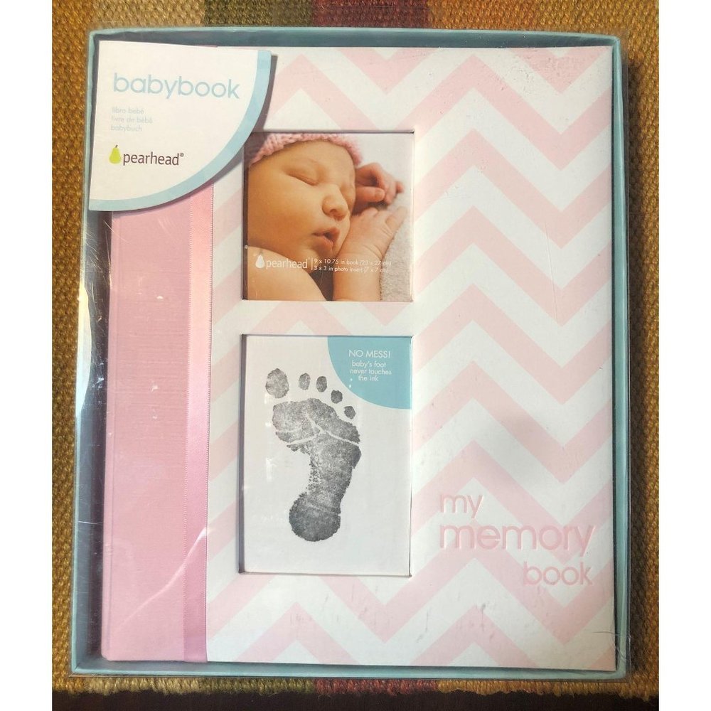 Pearhead’s Chevron  Memory Babybook